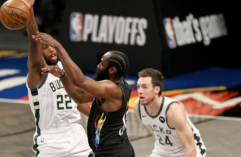  布里奇斯全面发挥篮网主场力克黄蜂